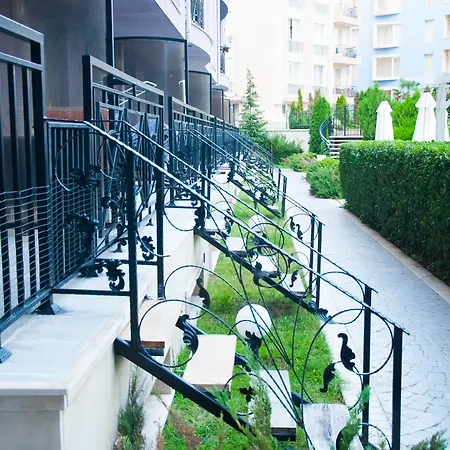 Rainbow 3 Club ホテル 3*