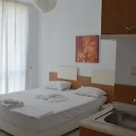 Rainbow 3 Club 3* ساني بيتش