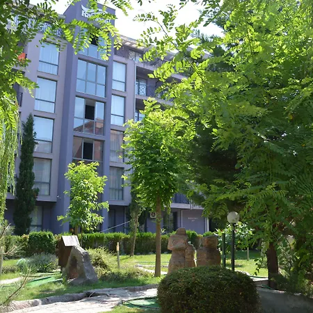 Hotel Rainbow 3 Club